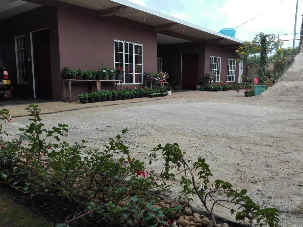 Keshiya Holiday Home Nuwara Eliya Extérieur photo